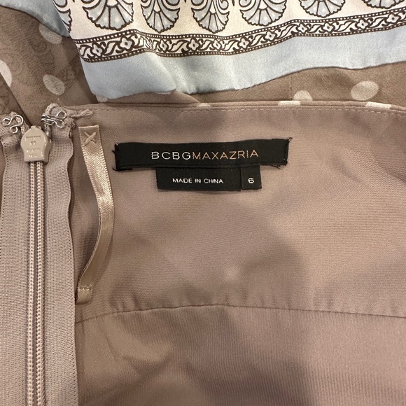 BCBGMAXAZRIA Halter neck silk dress in polka dots - Picture 8 of 9